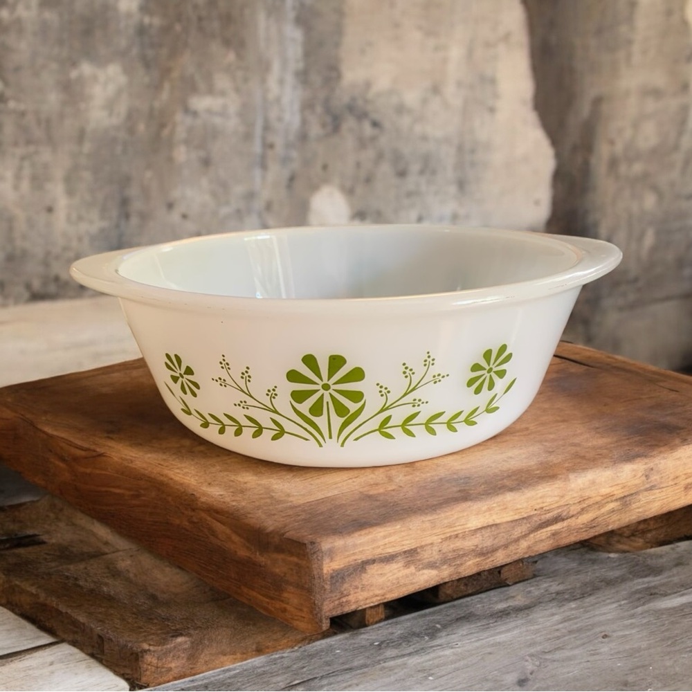 Vintage Glasbake Green Flower 1.5 quart Casserole Dish-No Lid 2600